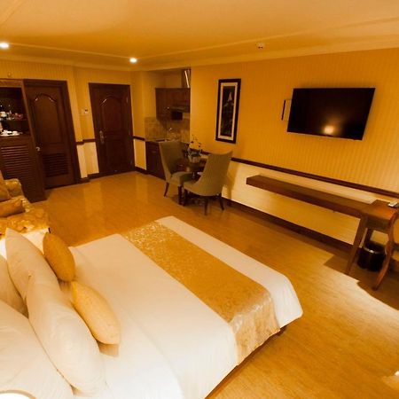 Central Hotel & Residences Swimming Pool Bandar Ho Chi Minh Luaran gambar